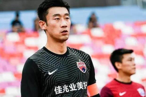 开云体育网址-深足：张鹭左小腿受伤将接受手术 预计休战3至4周