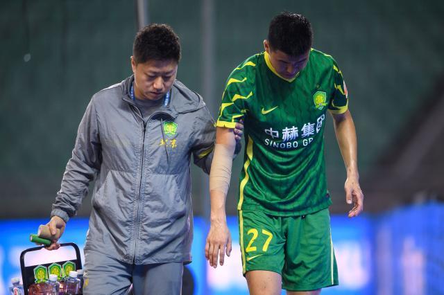 kaiyun-国足再迎坏消息!京鲁战两大国脚受伤赛季报销