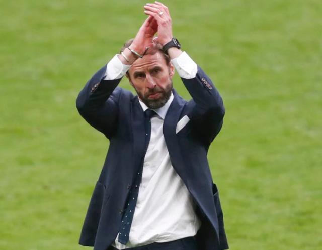 赖斯:我们打脸了质疑 索斯盖特:把胜利献给球迷